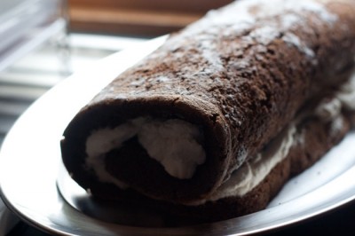 Passover chocolate-matzah-cake-flour-whipped-cream-filled-Genoise-roll